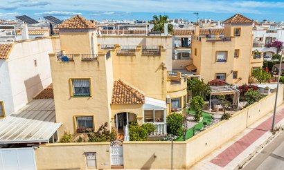 Resale - Villa - Orihuela Costa - La Zenia- Orihuela costa