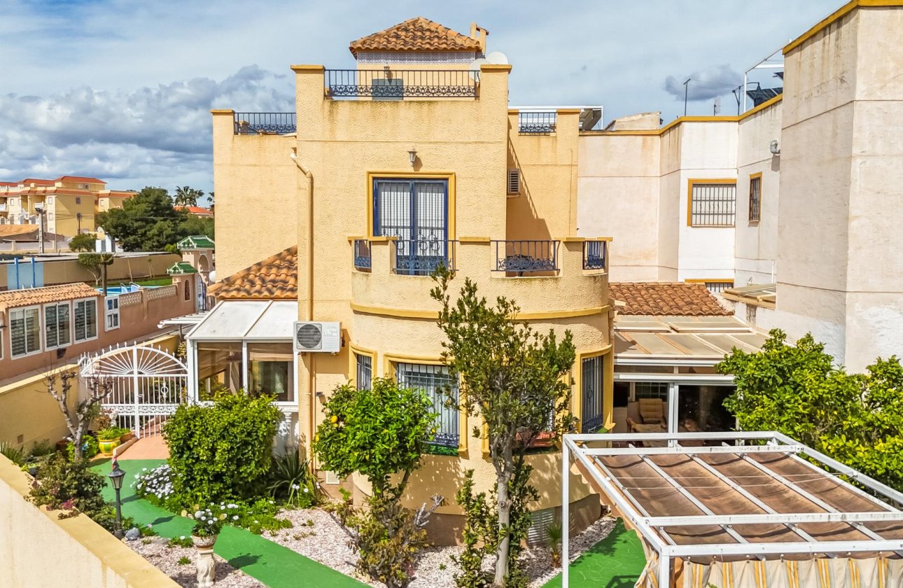 Resale - Villa - Orihuela Costa - La Zenia- Orihuela costa