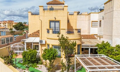 Resale - Villa - Orihuela Costa - La Zenia- Orihuela costa