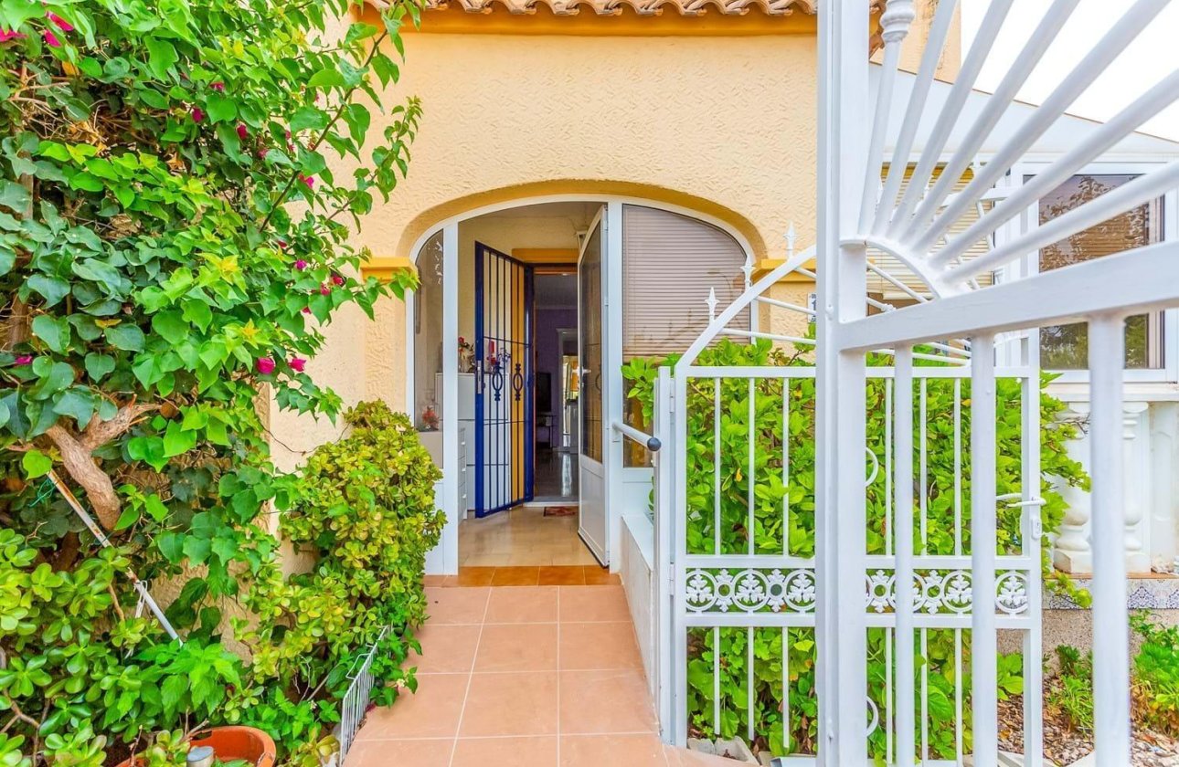 Resale - Villa - Orihuela Costa - La Zenia- Orihuela costa