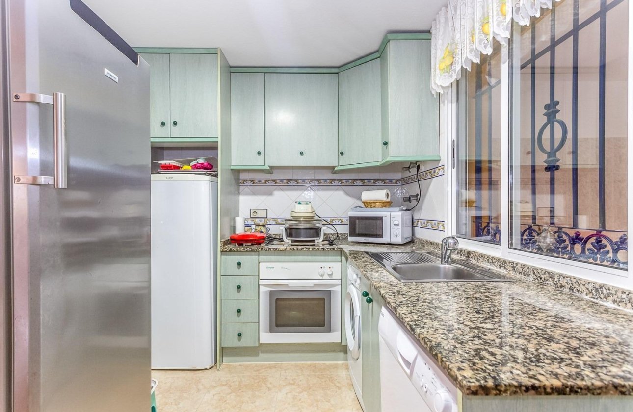 Resale - Villa - Orihuela Costa - La Zenia- Orihuela costa