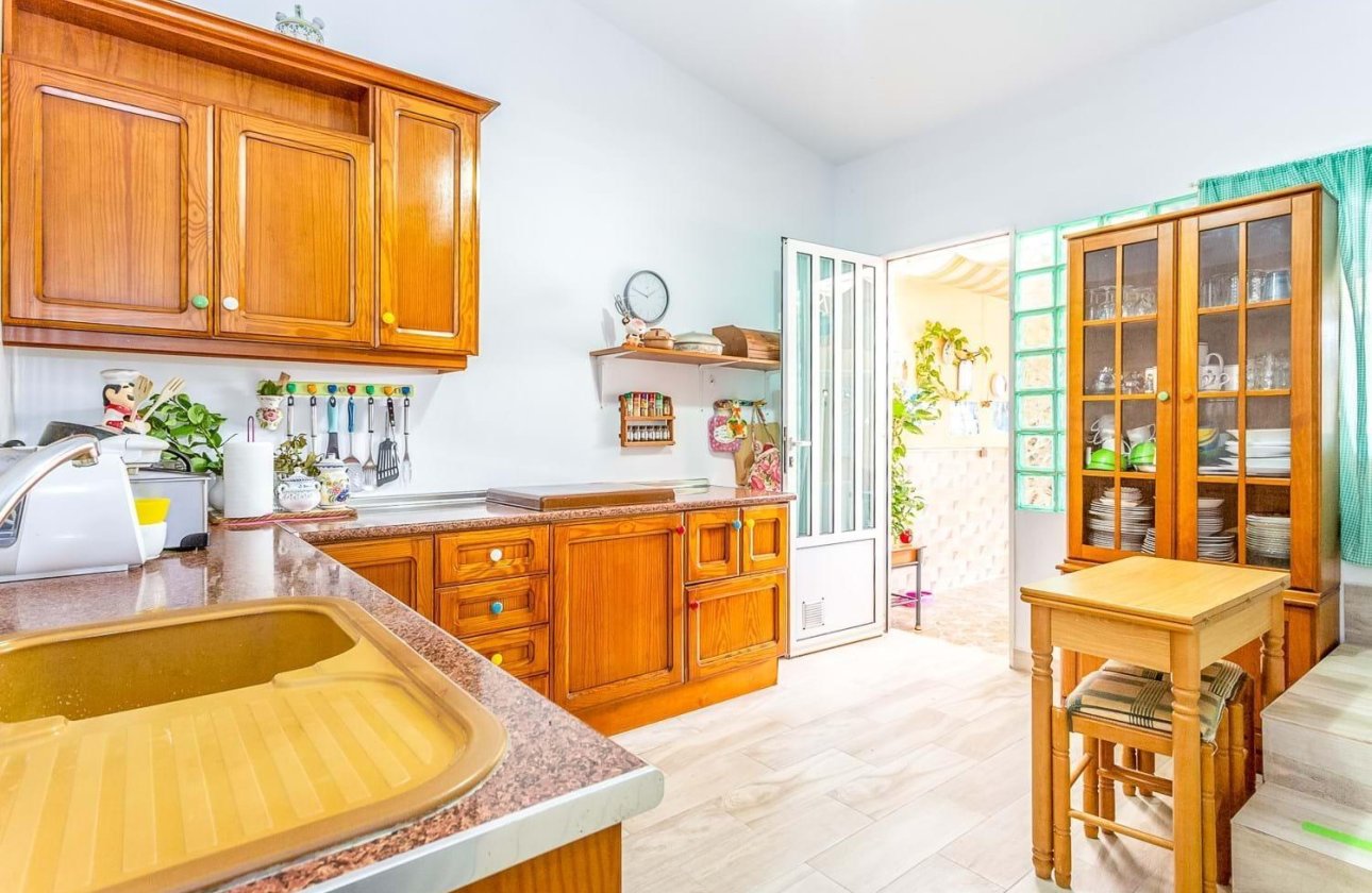 Resale - Villa - Orihuela Costa - La Zenia- Orihuela costa