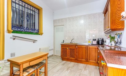 Resale - Villa - Orihuela Costa - La Zenia- Orihuela costa