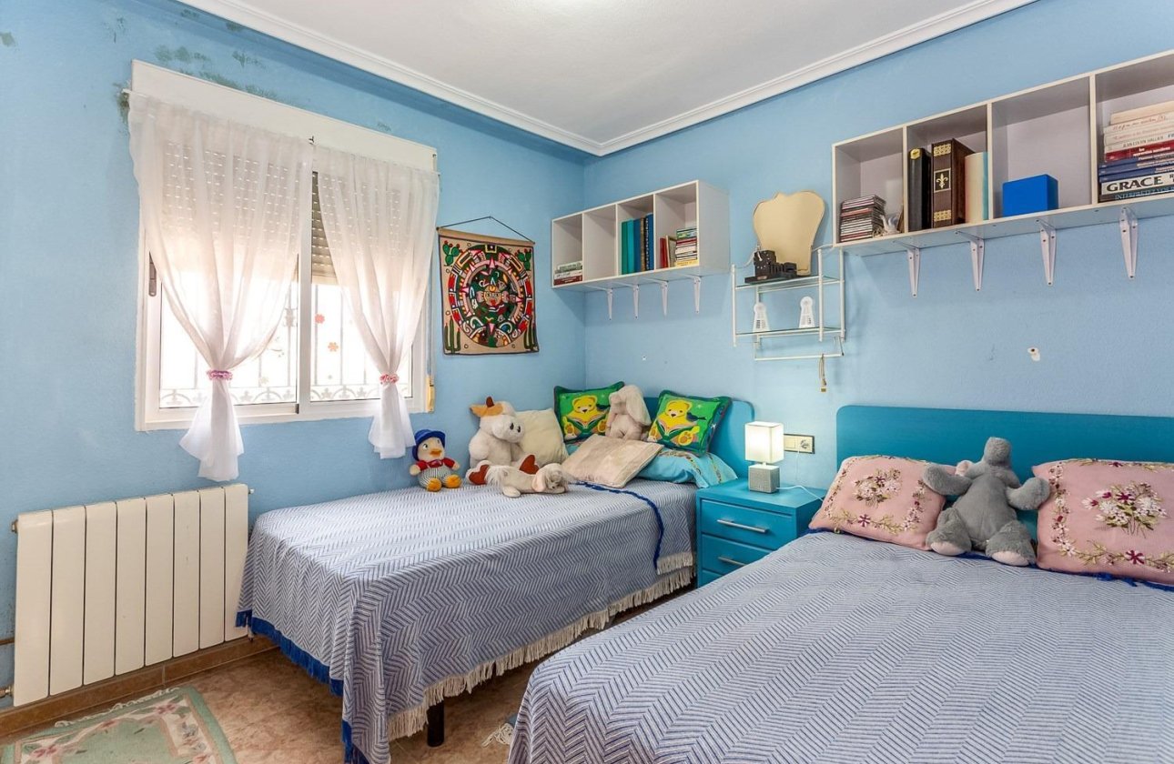 Resale - Villa - Orihuela Costa - La Zenia- Orihuela costa