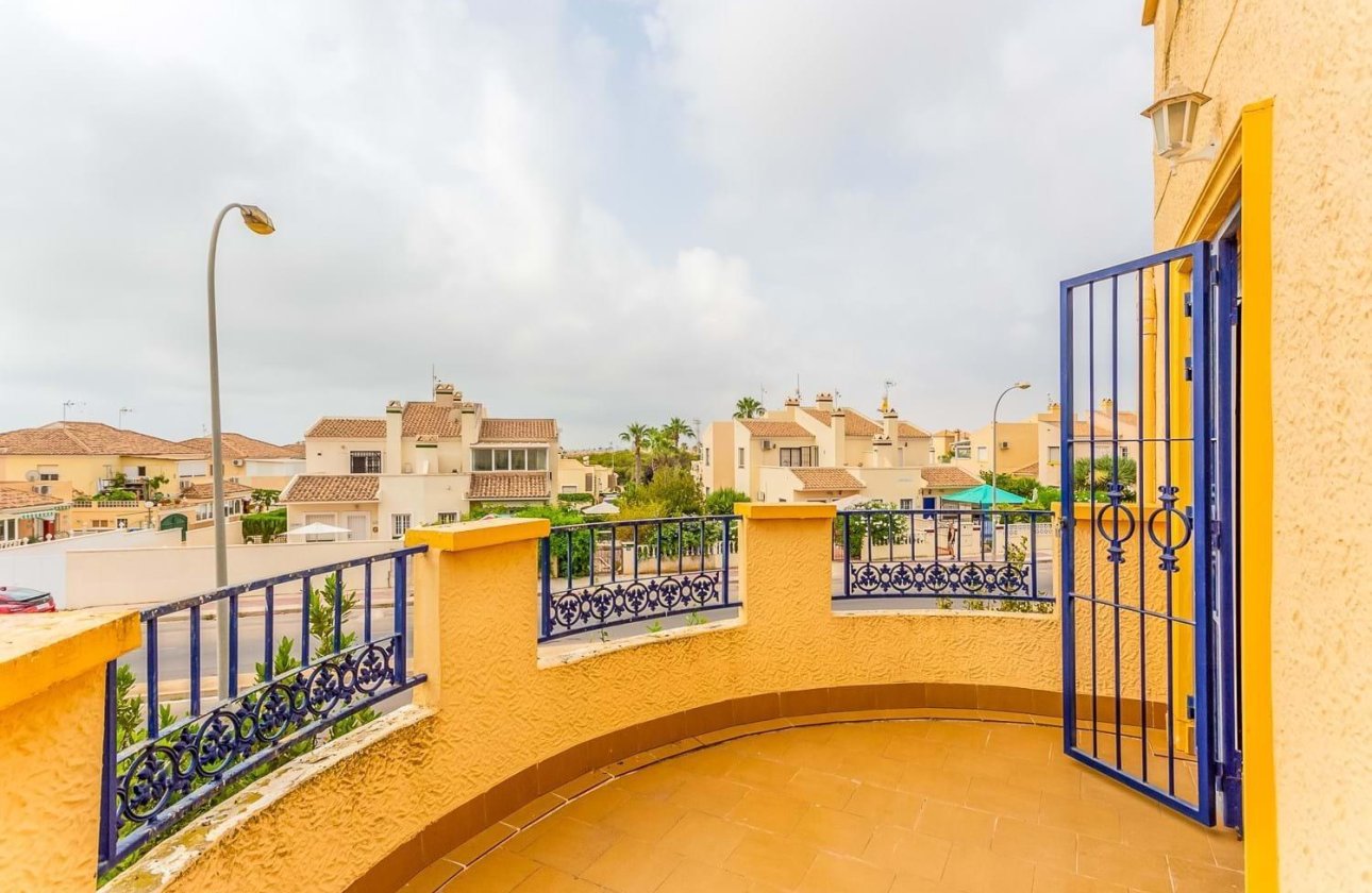 Resale - Villa - Orihuela Costa - La Zenia- Orihuela costa