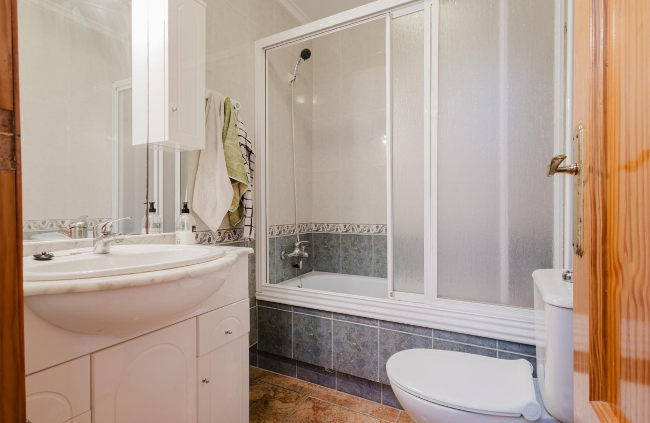 Resale - Apartment / flat - Torrevieja - Parque de Las Naciones