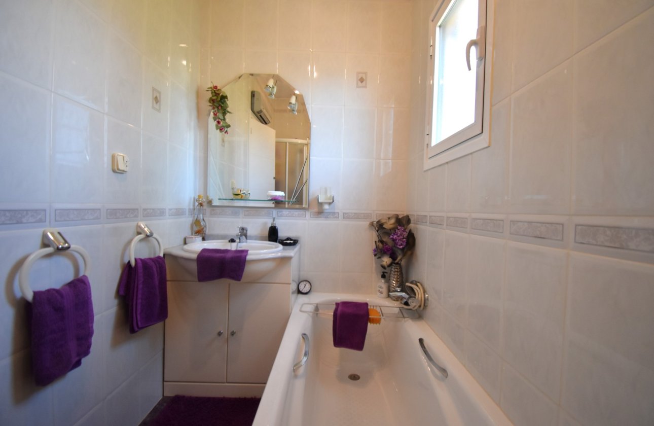 Resale - Villa - Orihuela Costa - Los Balcones