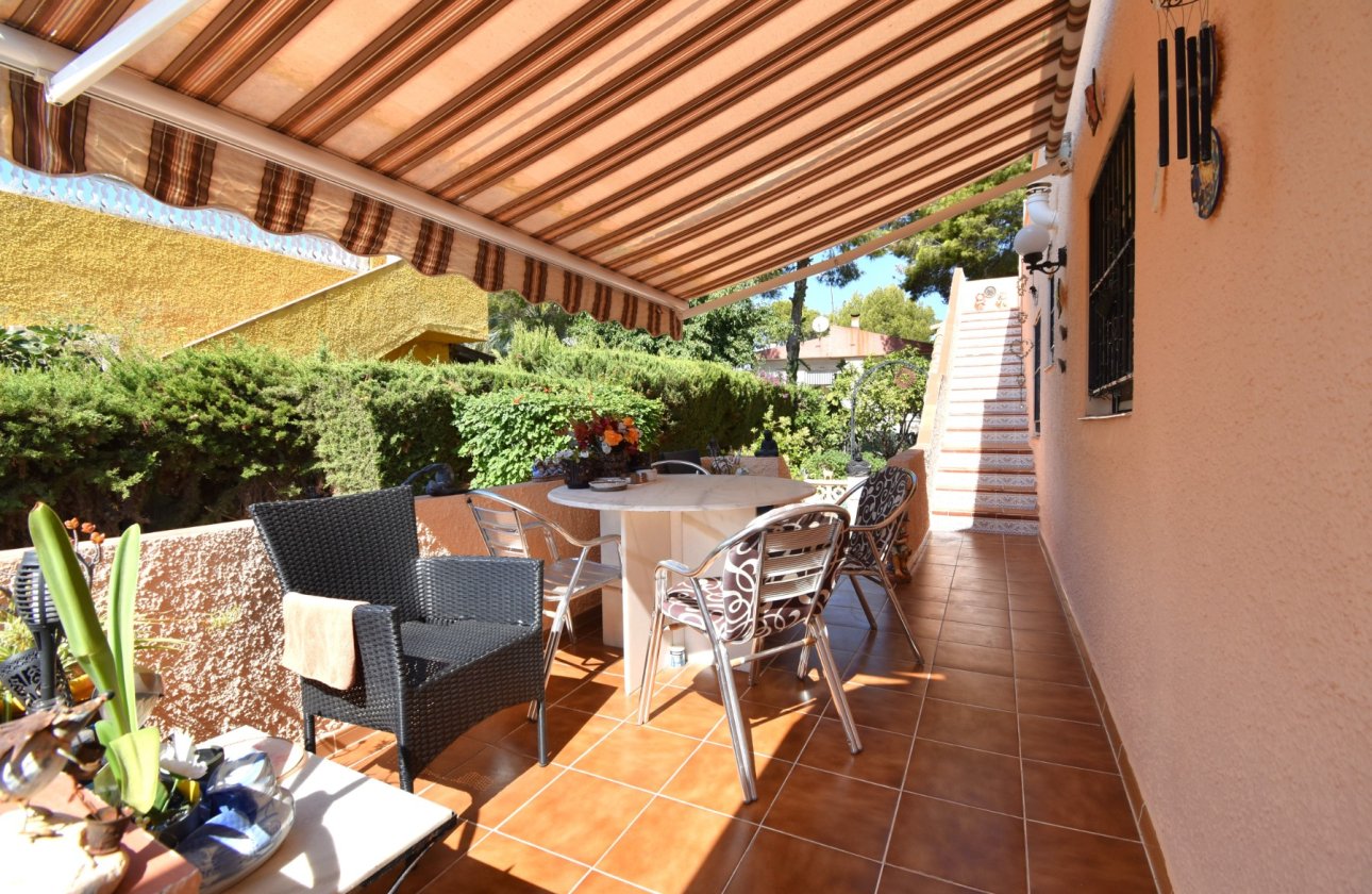 Resale - Villa - Orihuela Costa - Los Balcones