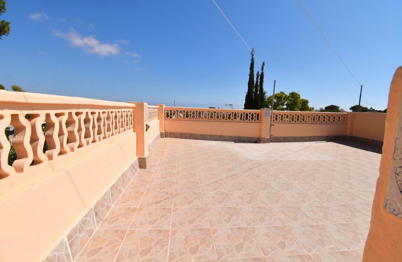 Resale - Villa - Orihuela Costa - Los Balcones