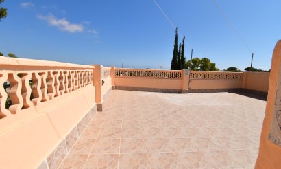 Resale - Villa - Orihuela Costa - Los Balcones