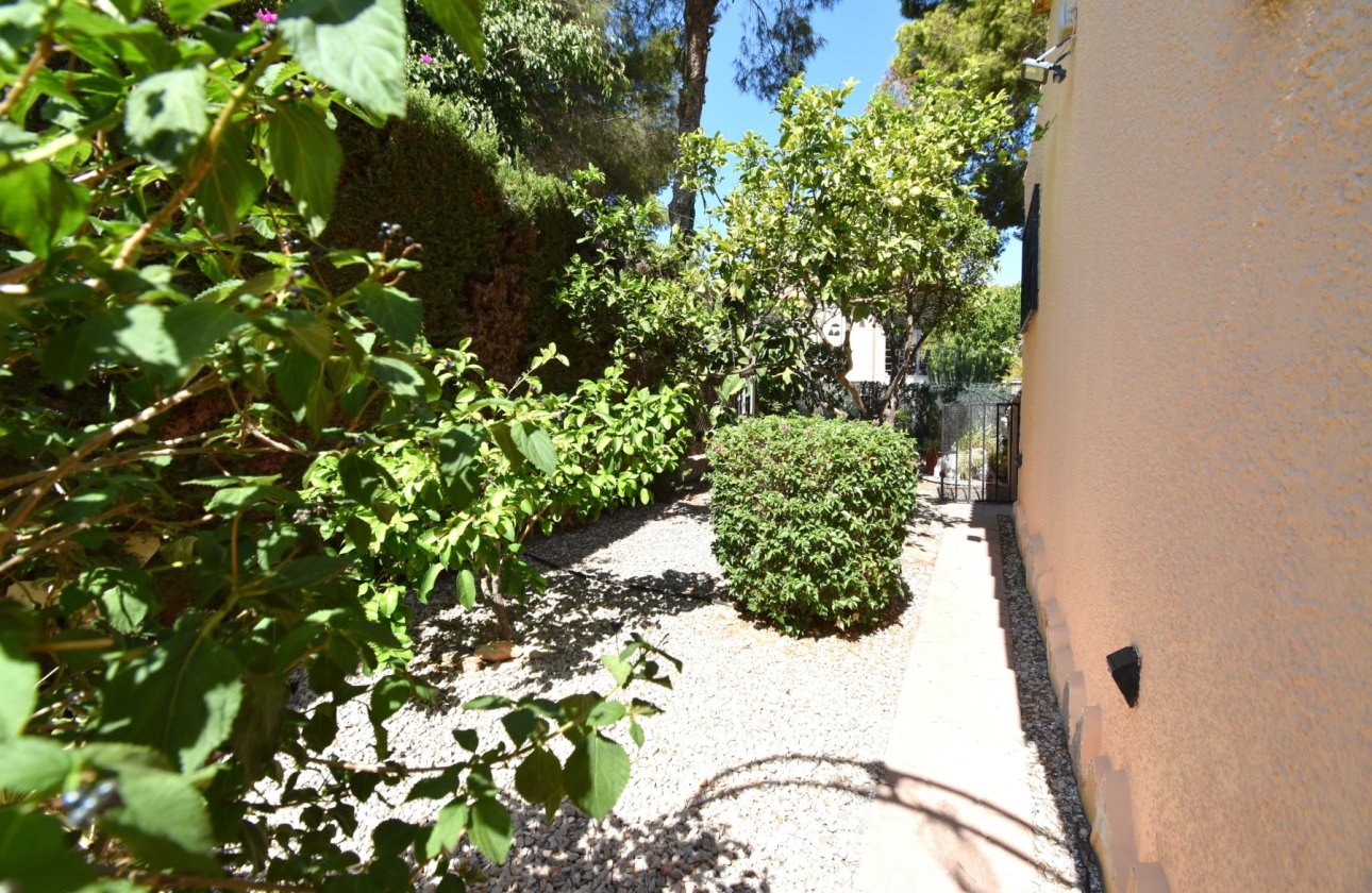 Resale - Villa - Orihuela Costa - Los Balcones