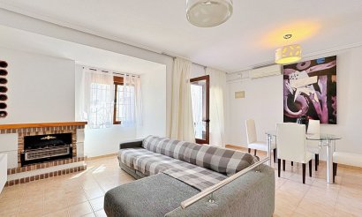 Resale - Apartment / flat - Torrevieja - Rocio del Mar
