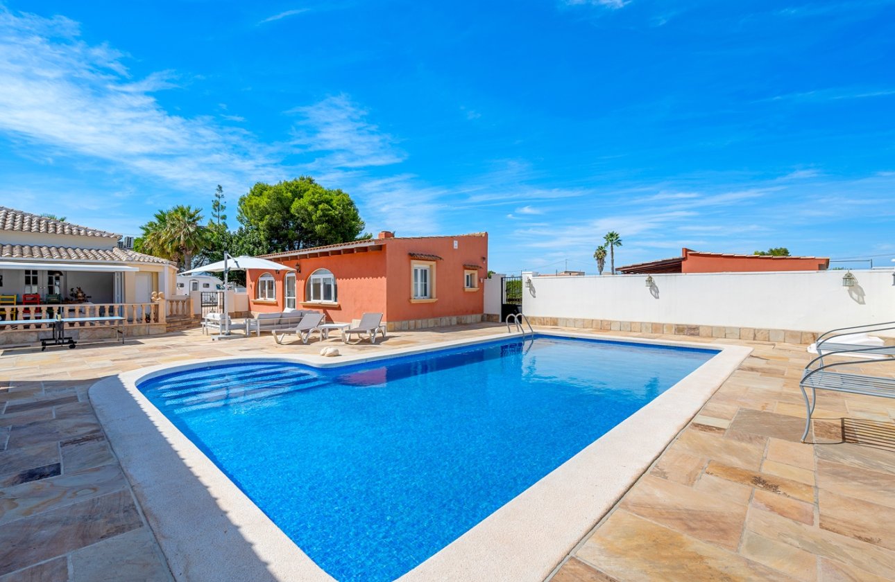 Resale - Villa - Almoradí - Las Heredades