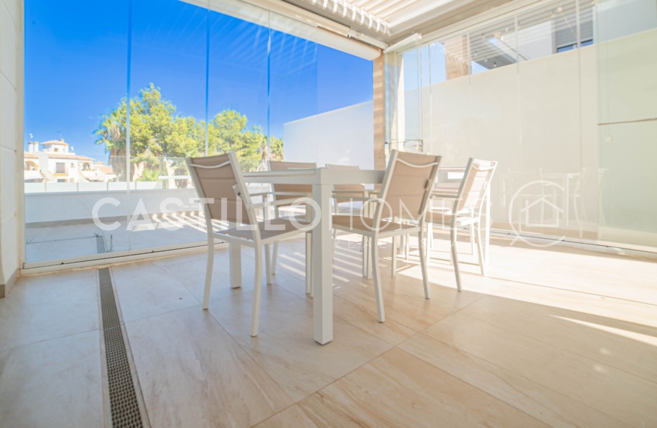 Resale - Villa - Orihuela Costa - Las Filipinas