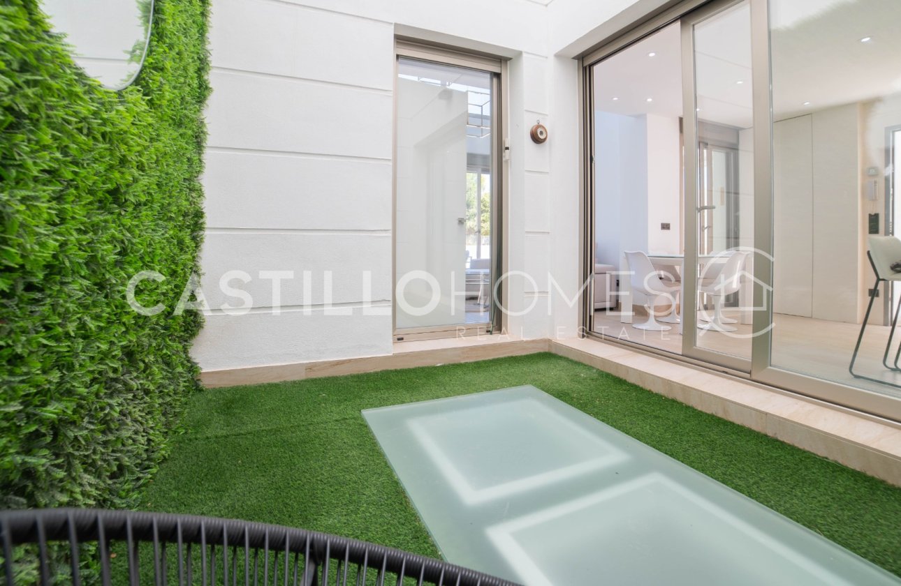 Resale - Villa - Orihuela Costa - Las Filipinas