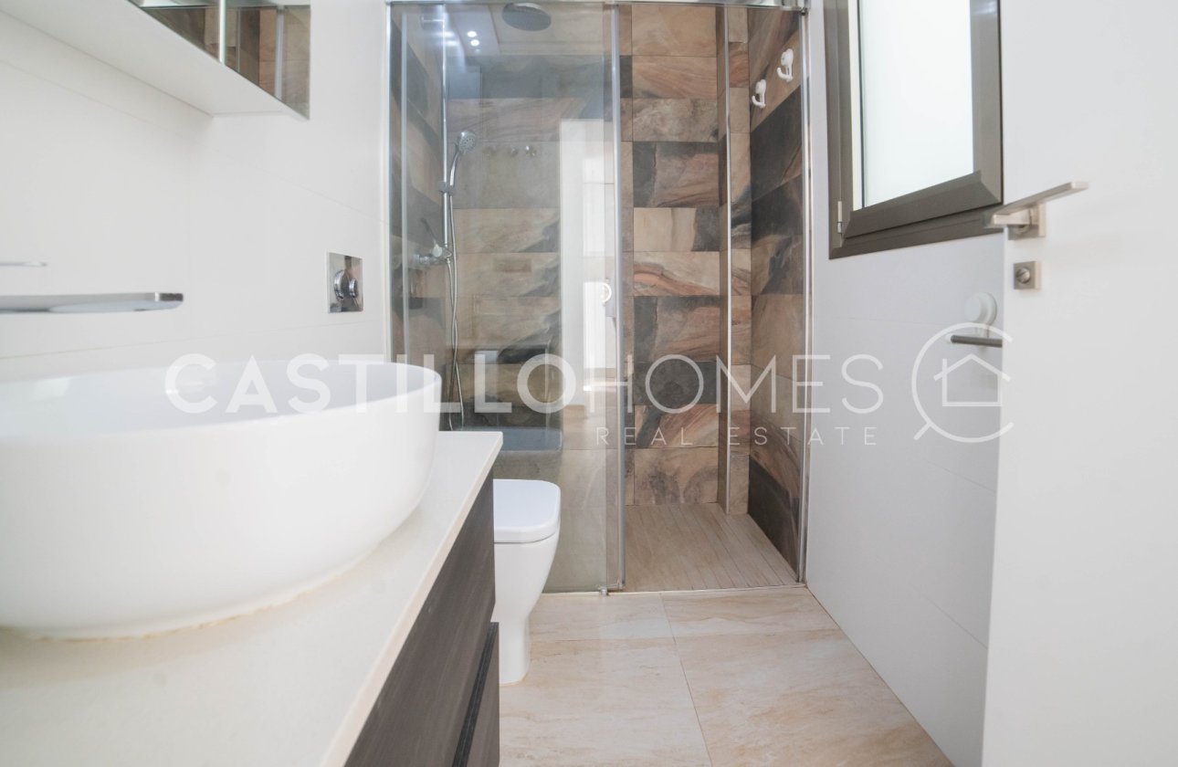 Resale - Villa - Orihuela Costa - Las Filipinas