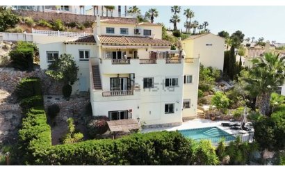 Resale - Villa - Villamartin