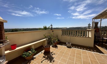 Resale - Villa - Villamartin