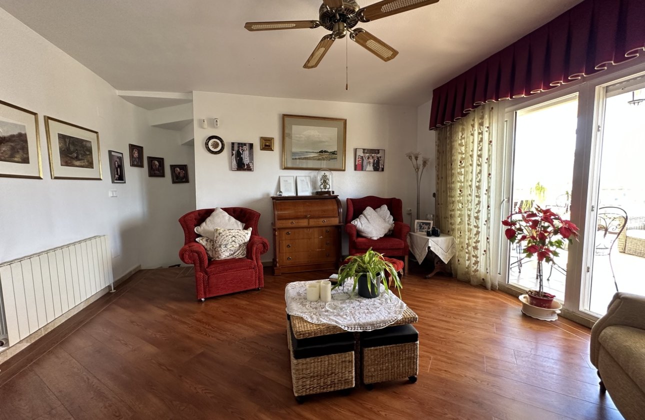 Resale - Villa - Villamartin