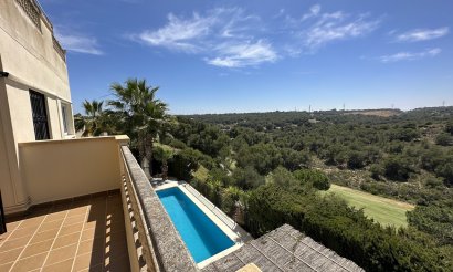 Resale - Villa - Villamartin