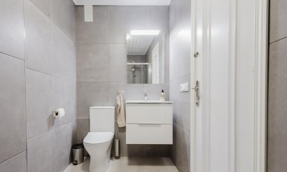 Resale - Apartment / flat - Torrevieja - Playa del Acequión