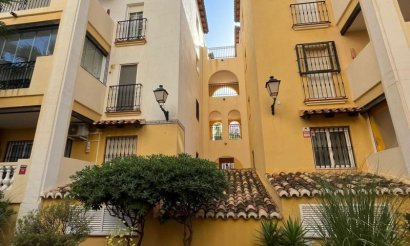 Resale - Apartment / flat - Torrevieja