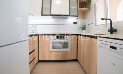 Resale - Apartment / flat - Torrevieja - Torre del moro