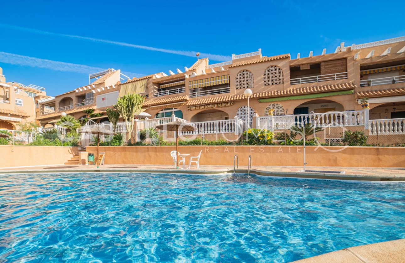 Resale - Apartment / flat - Torrevieja - Torre del moro