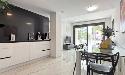 Resale - Apartment / flat - Orihuela Costa - Los Altos