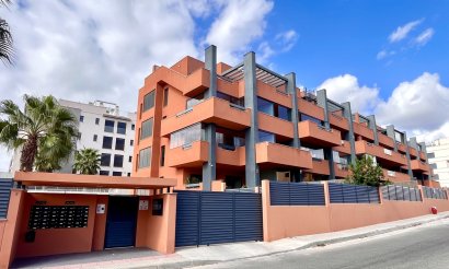 Resale - Apartment / flat - Villamartin