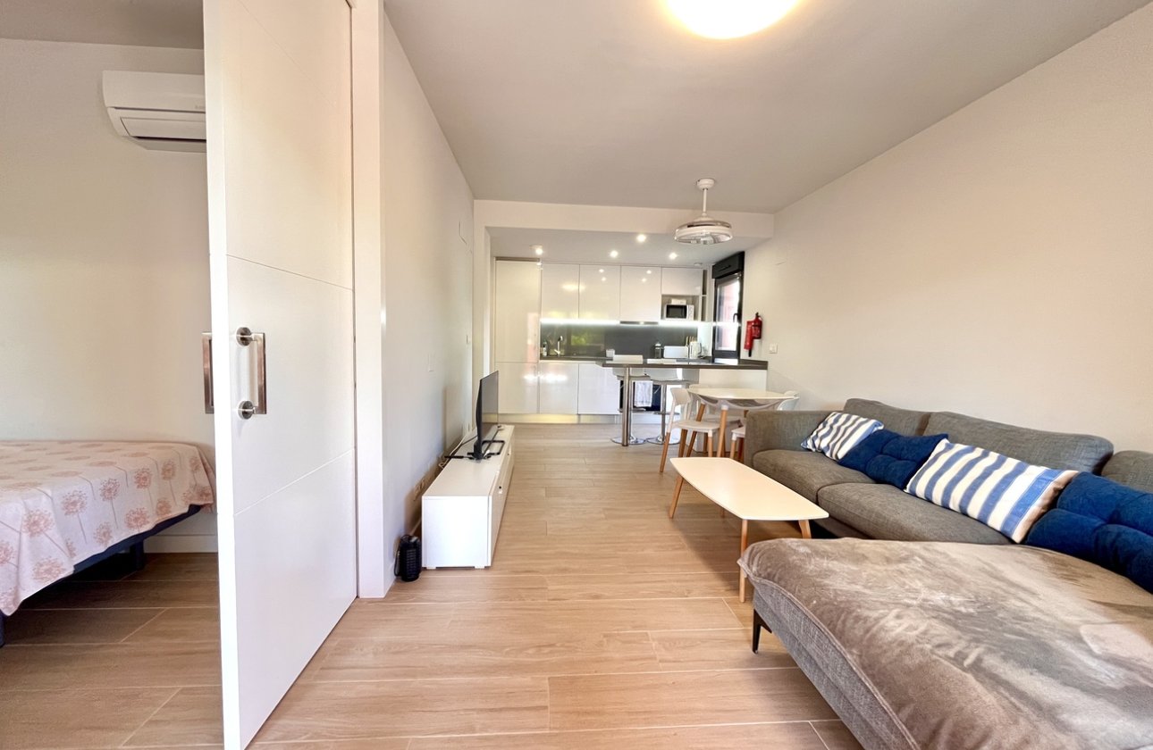 Resale - Apartment / flat - Villamartin