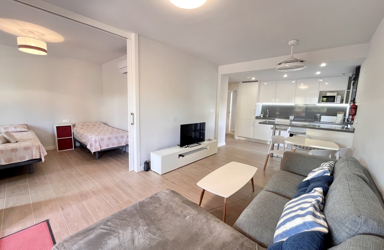 Resale - Apartment / flat - Villamartin