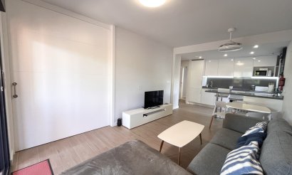 Resale - Apartment / flat - Villamartin