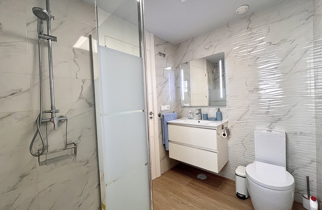 Resale - Apartment / flat - Villamartin