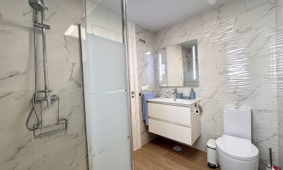 Resale - Apartment / flat - Villamartin