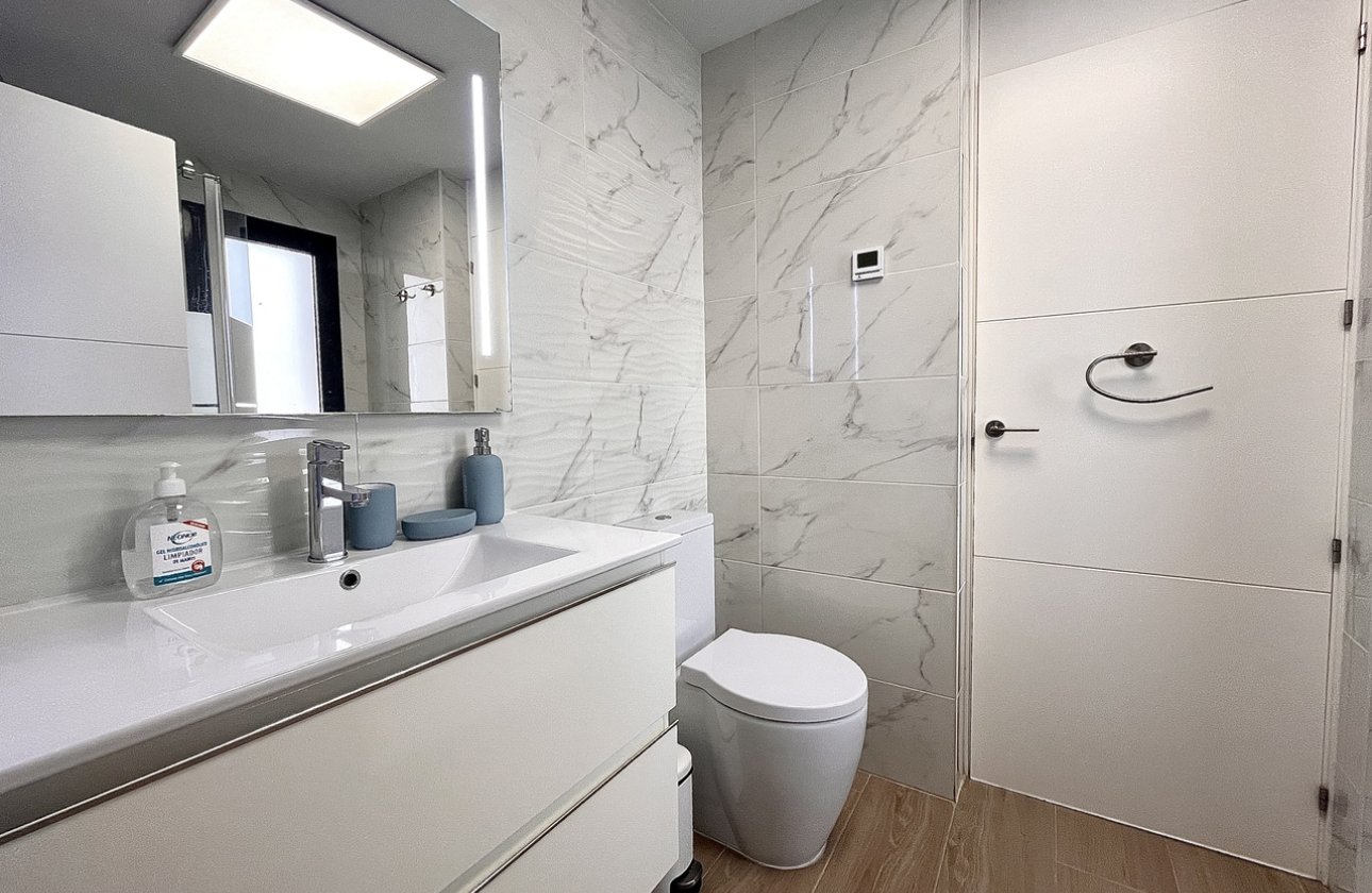 Resale - Apartment / flat - Villamartin