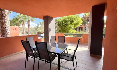 Resale - Apartment / flat - Villamartin