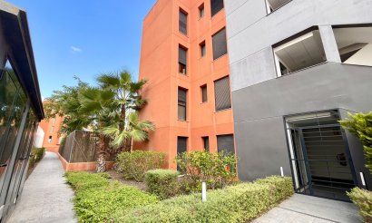Resale - Apartment / flat - Villamartin