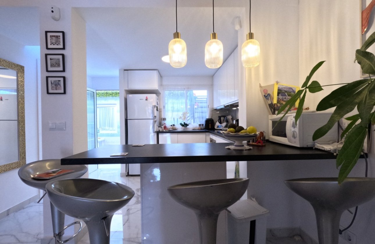 Resale - Townhouse - Torrevieja - El Acequión - Los Náufragos