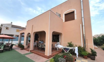 Resale - Villa - Torrevieja - Aguas Nuevas