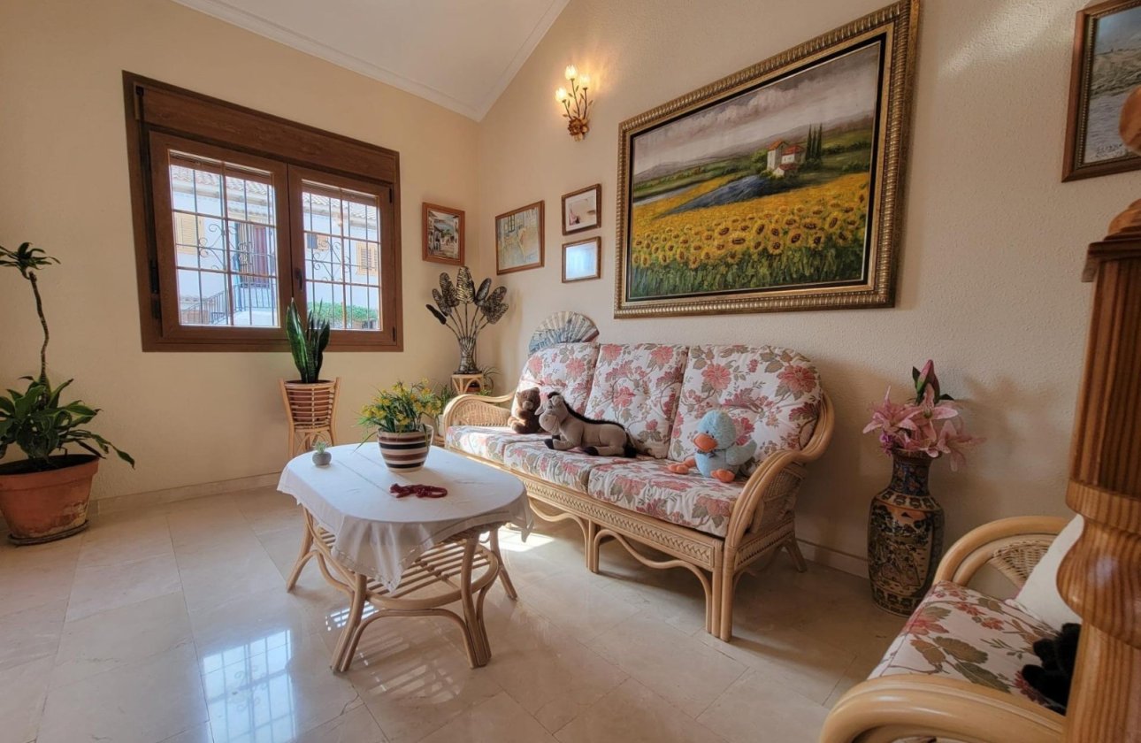 Resale - Villa - Torrevieja - Aguas Nuevas