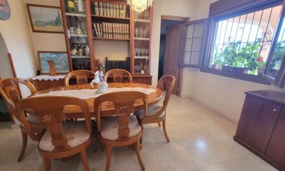 Resale - Villa - Torrevieja - Aguas Nuevas