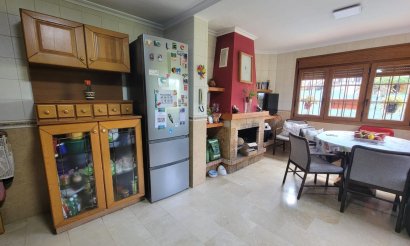 Resale - Villa - Torrevieja - Aguas Nuevas