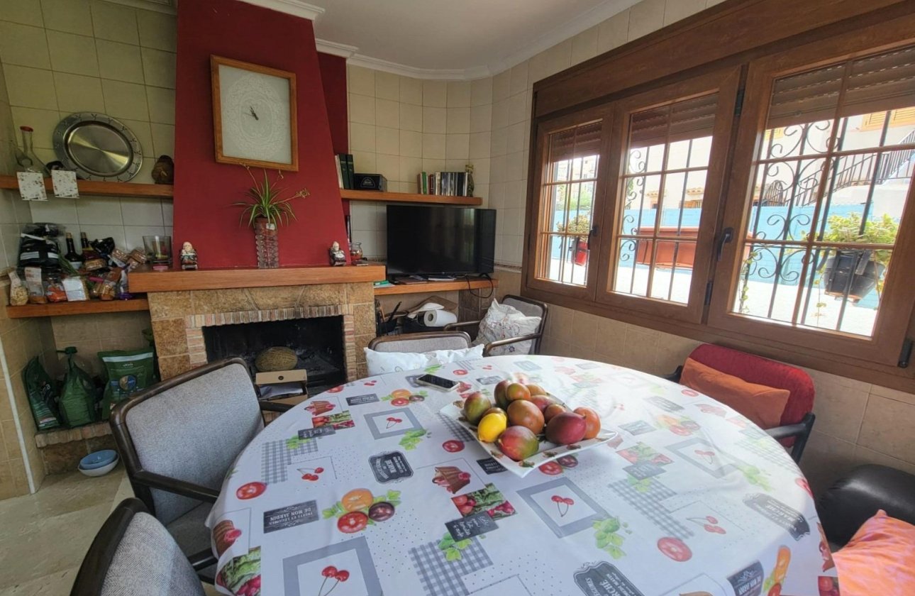 Resale - Villa - Torrevieja - Aguas Nuevas