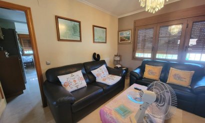 Resale - Villa - Torrevieja - Aguas Nuevas