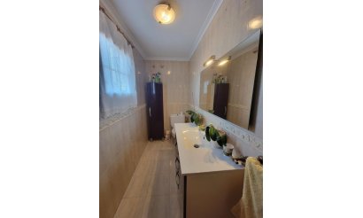 Resale - Villa - Torrevieja - Aguas Nuevas