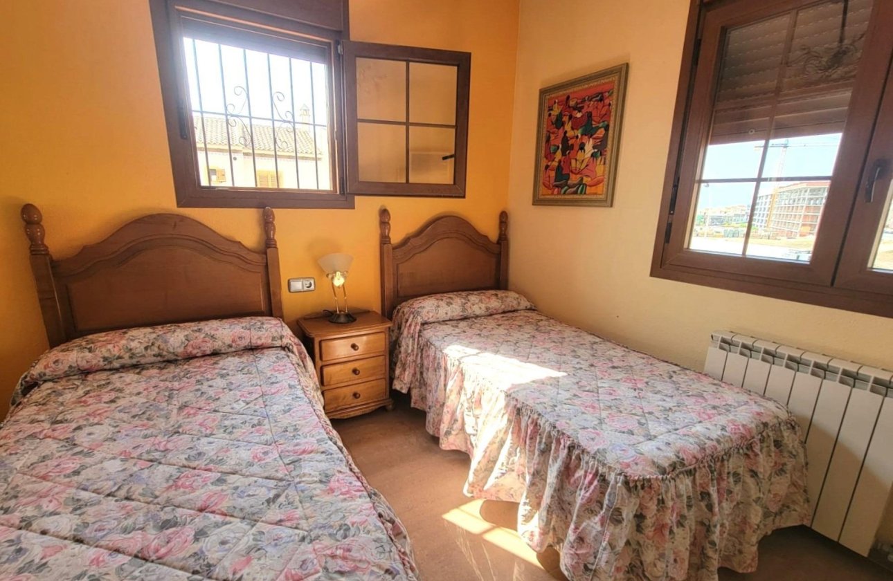 Resale - Villa - Torrevieja - Aguas Nuevas