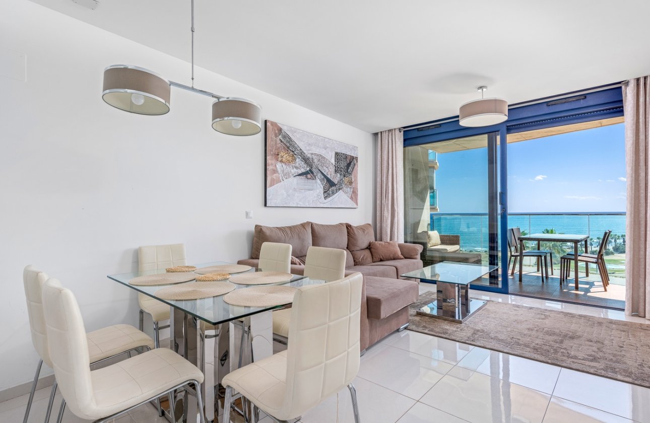 Resale - Apartment / flat - Torrevieja - Punta Prima