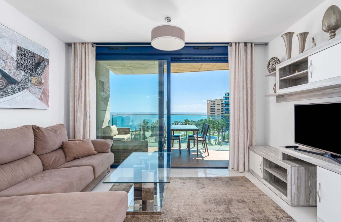 Resale - Apartment / flat - Torrevieja - Punta Prima