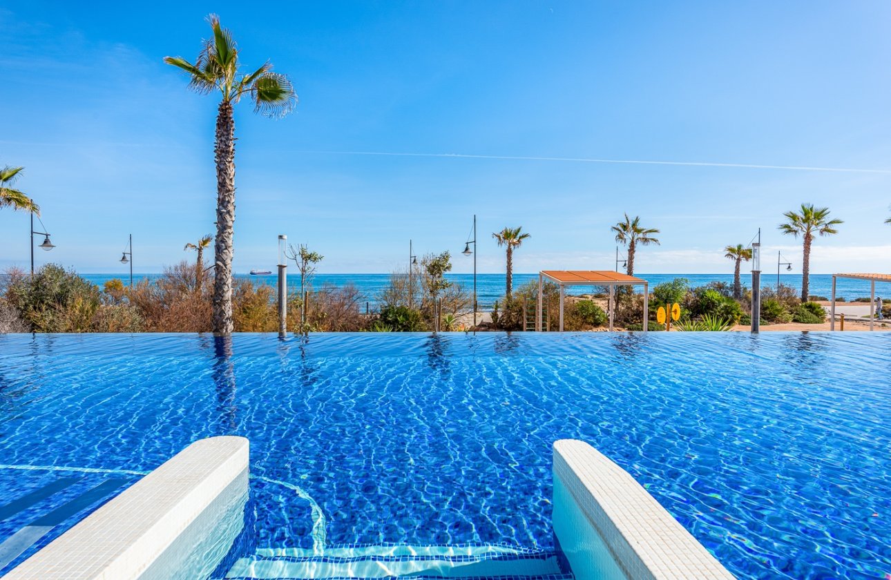 Resale - Apartment / flat - Torrevieja - Punta Prima